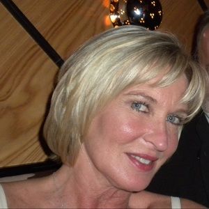 Meet your Posher, Deborah